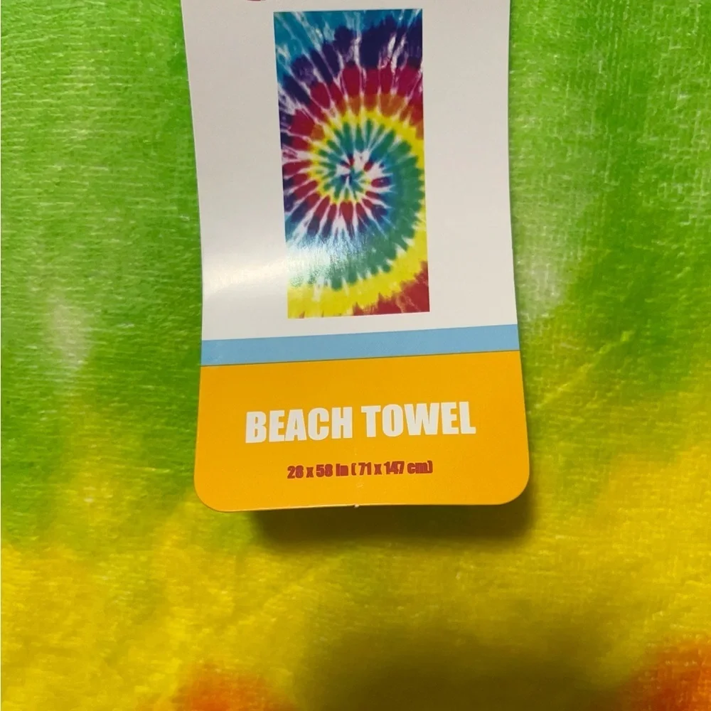 NWT-🏖️Tie Dye Beach Towel